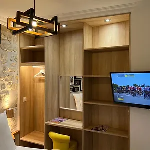 https://appartement-poulet-sacr-cur.fr-paris.fr